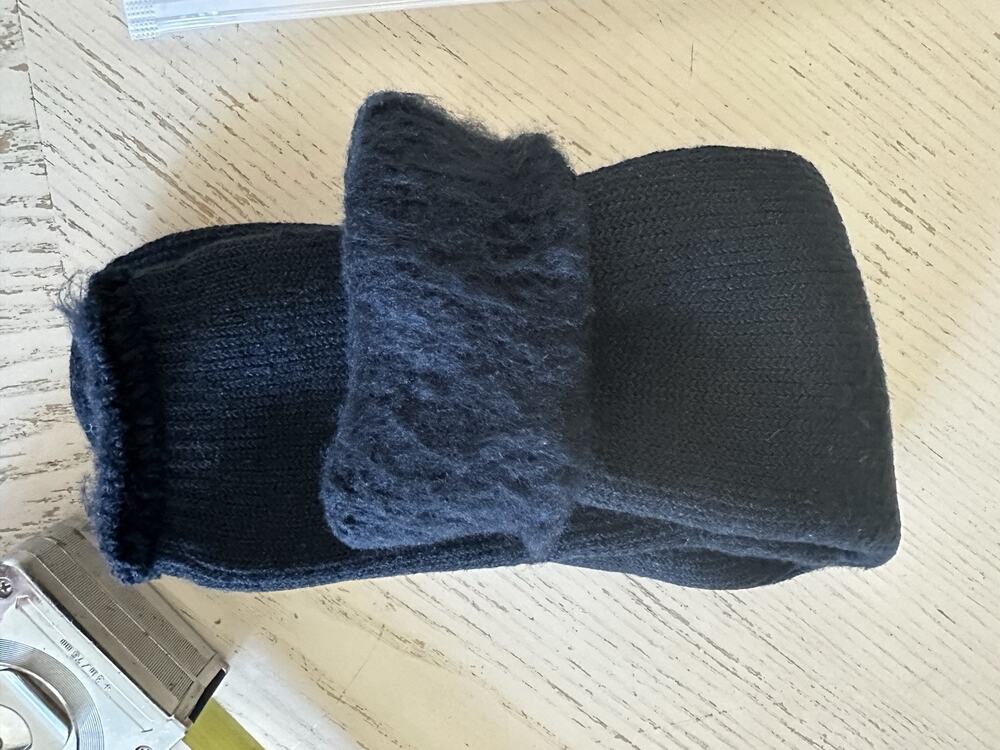 1 Pair Busy Socks Thick Thermal. See Images For Size